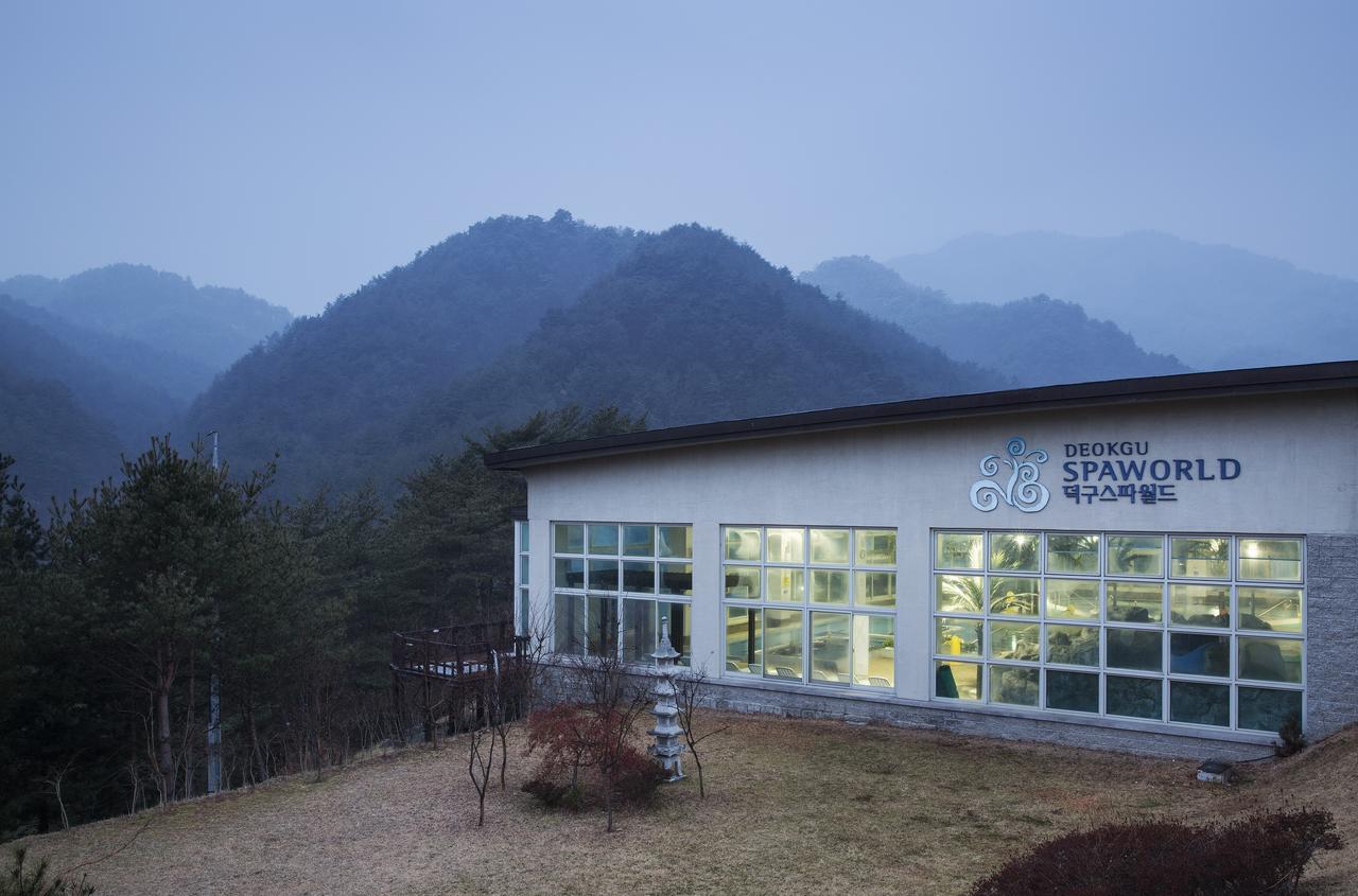 Dukgu Oncheon Hotel Uljin Extérieur photo