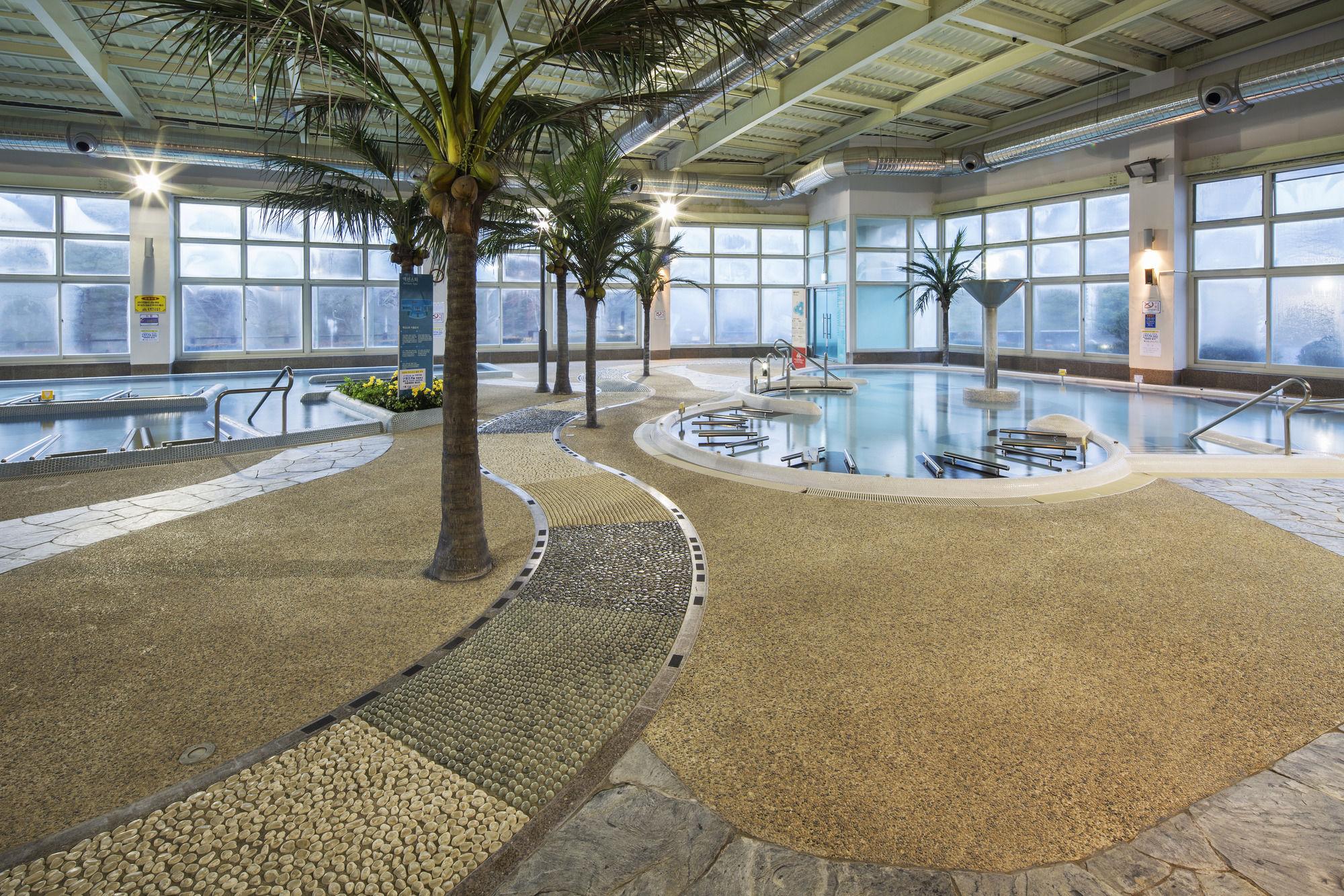 Dukgu Oncheon Hotel Uljin Extérieur photo